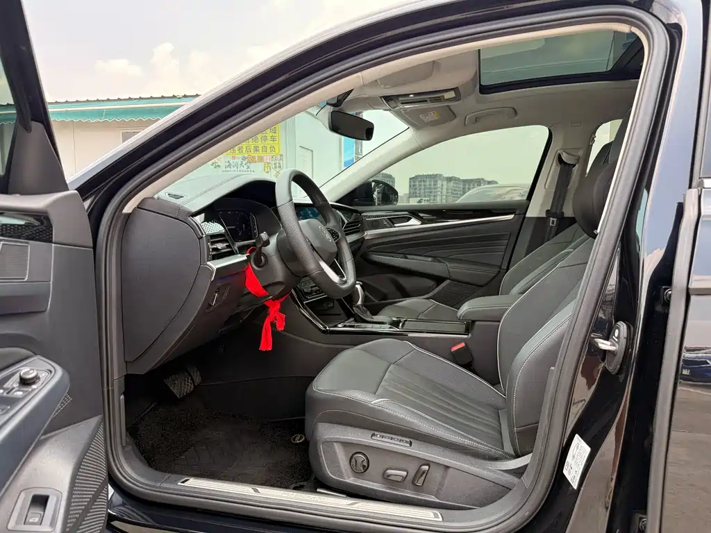 Volkswagen Passat 2024