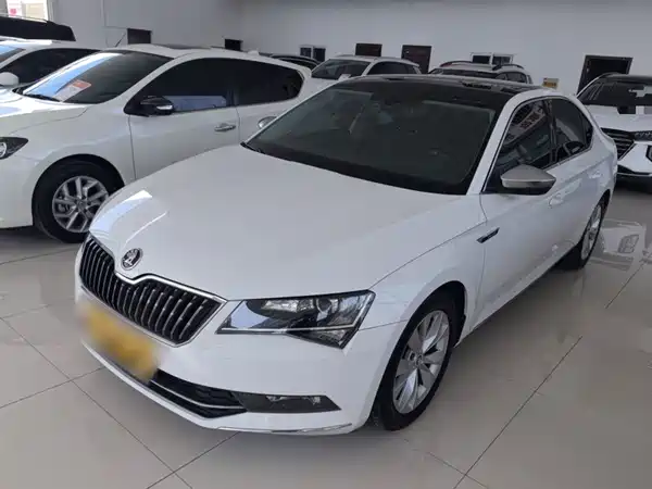 Skoda Superb 2016