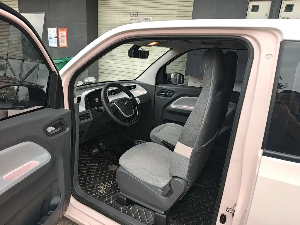 Wuling MINIEV 2021 — фото 5