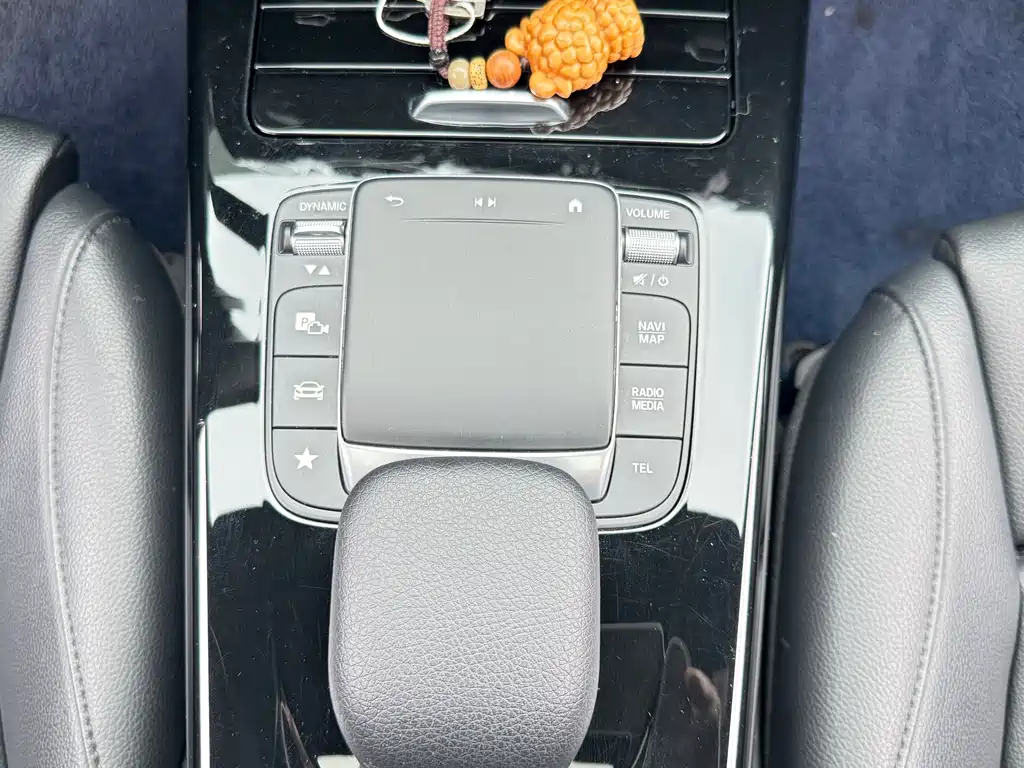 Mercedes-Benz A-Class 2021 — фото 17