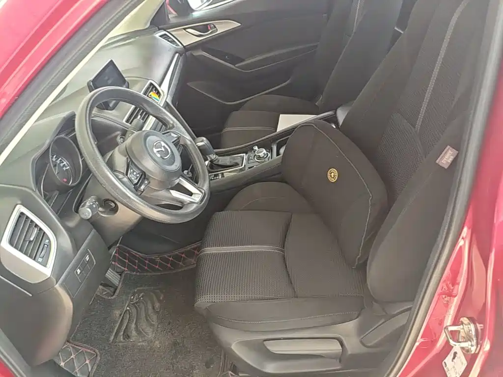 Mazda 3 Axela 2019 — фото 15
