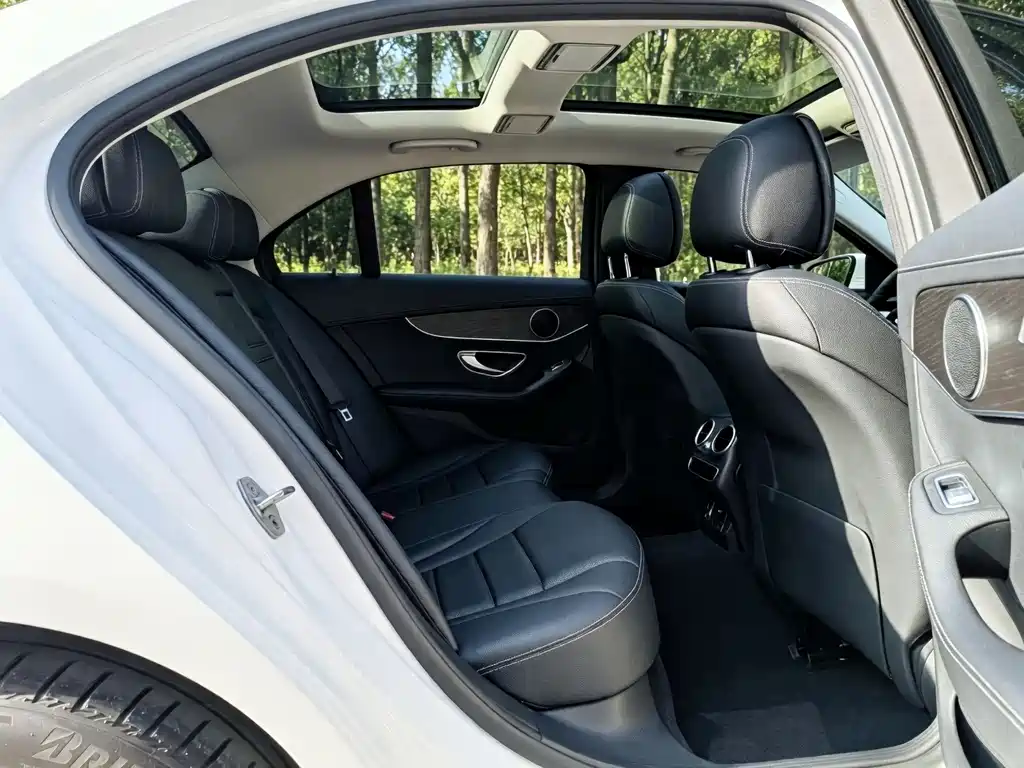 Mercedes-Benz C-Class 2021 — фото 12
