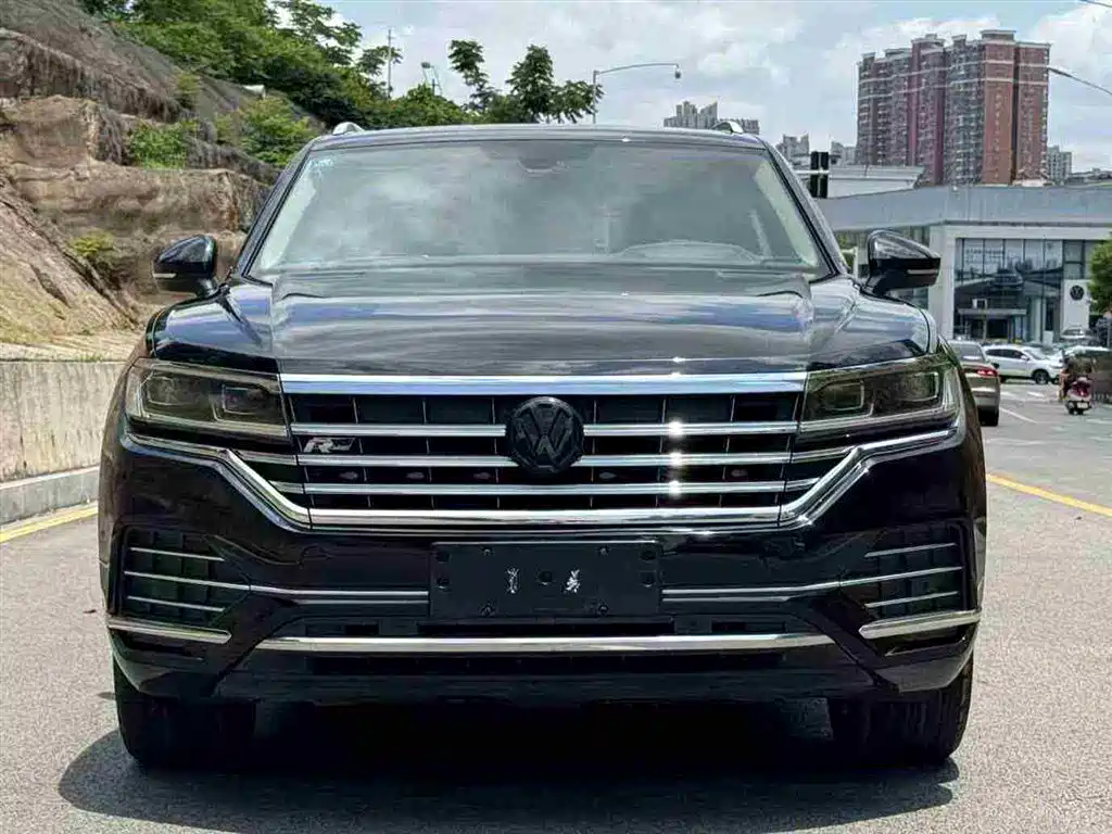 Volkswagen Touareg 2020 — фото 2