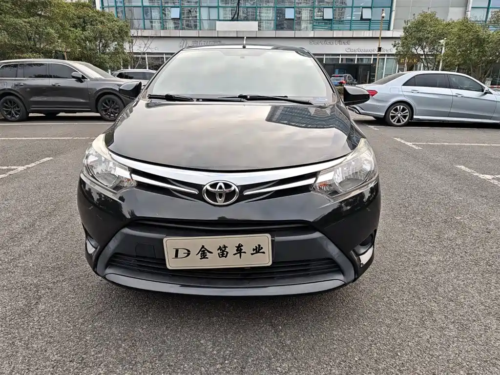 Toyota Vios 2015 — фото 2