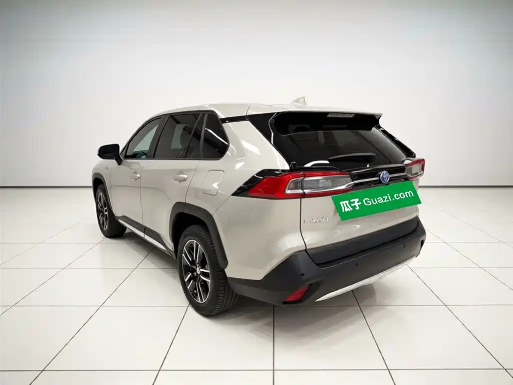 Toyota Wildlander New Energy 2023 — фото 5