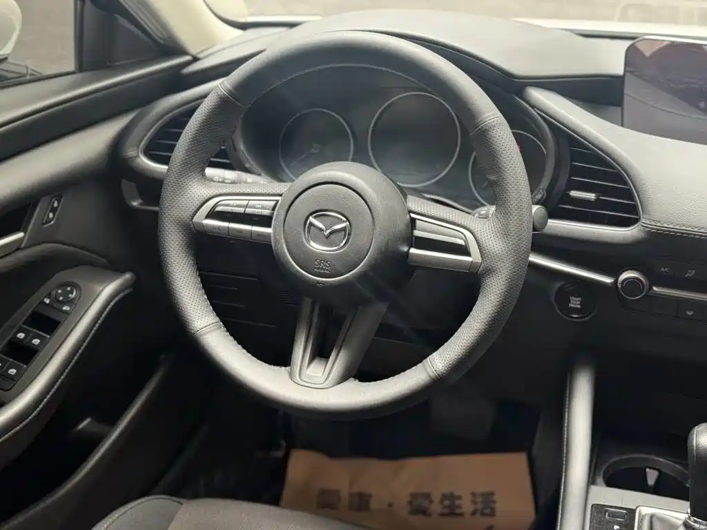 Mazda 3 Angkesela 2024