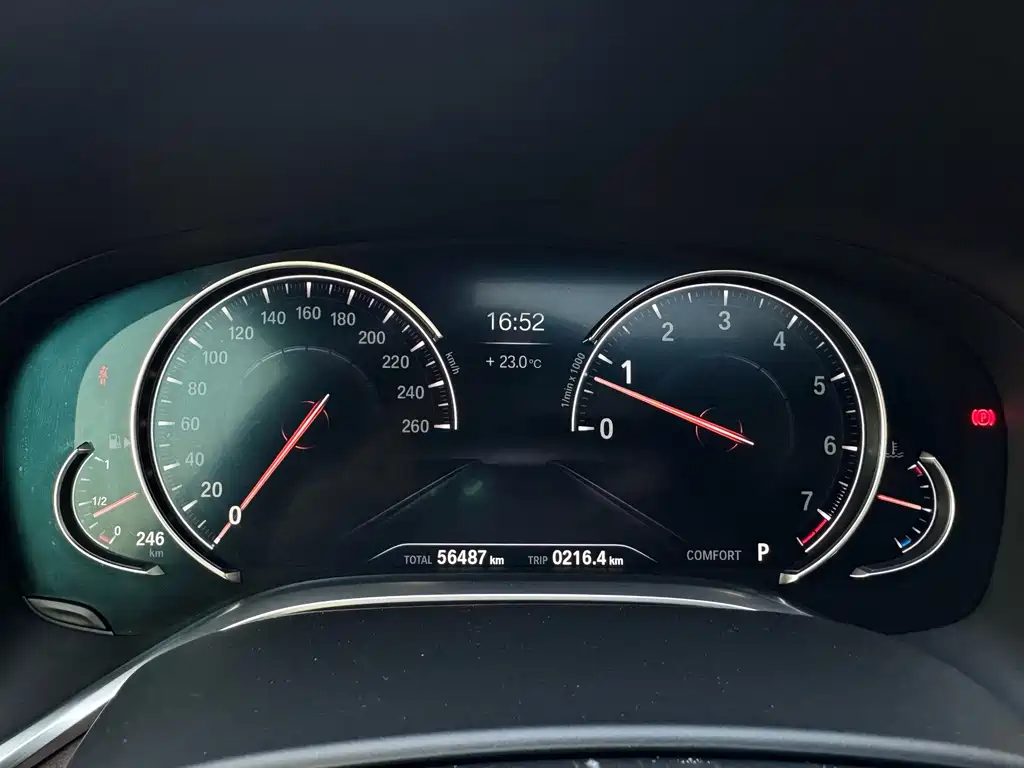 BMW 7 Series 2018 — фото 24