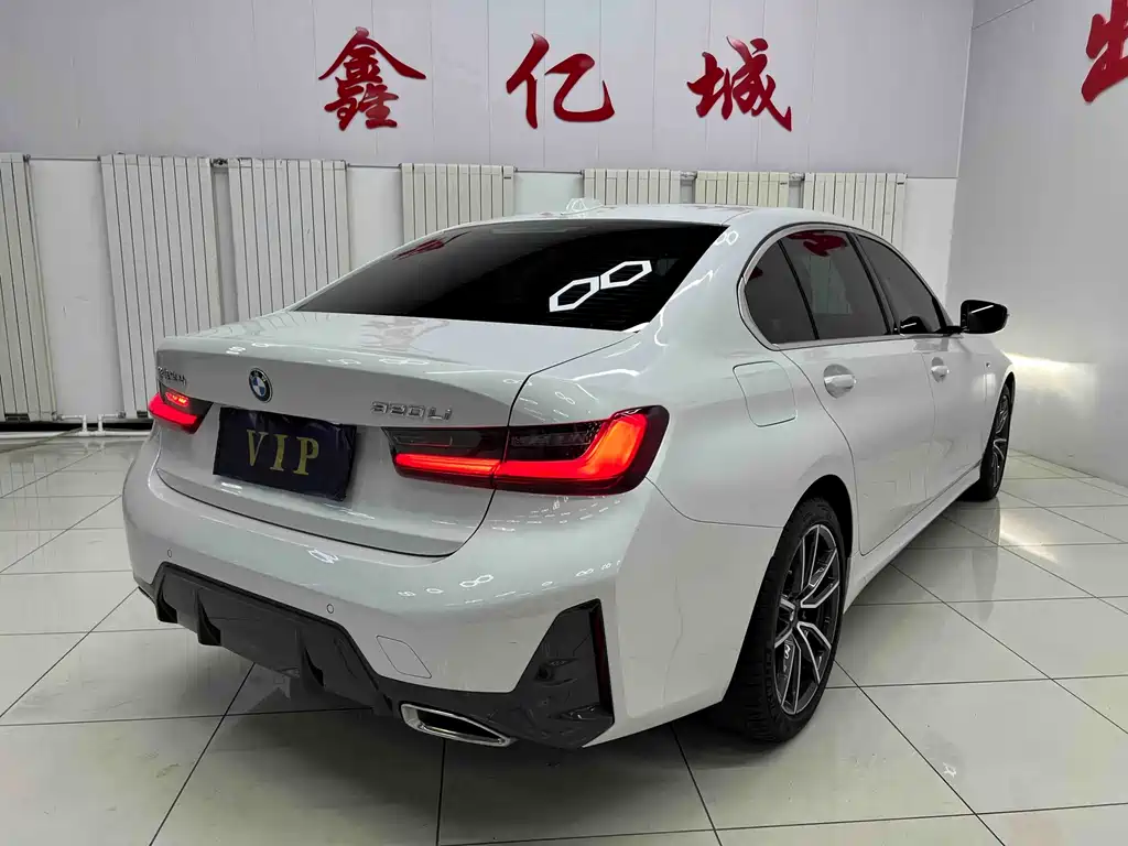 BMW 3 Series 2022