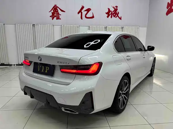 BMW 3 Series 2022