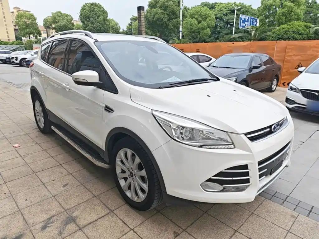 Ford Kuga 2016 — фото 4