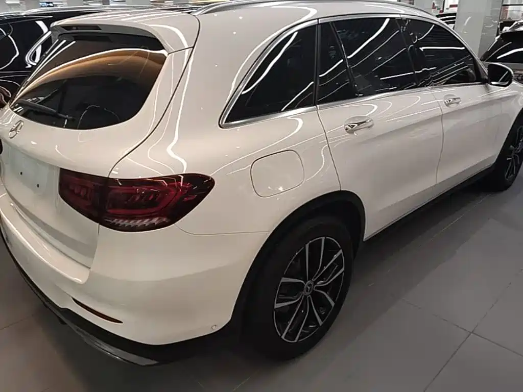Mercedes-Benz GLC 2021