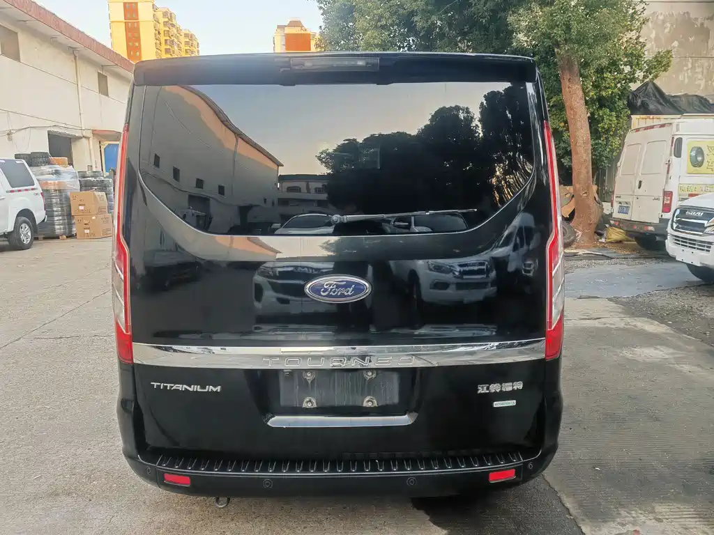 Ford Tourneo 2019 — фото 5