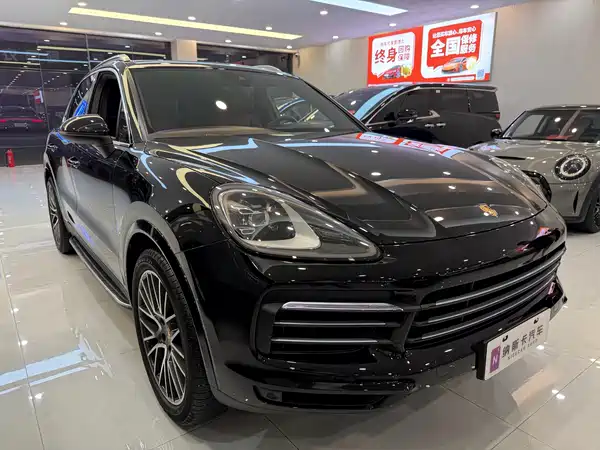 Porsche Cayenne 2022