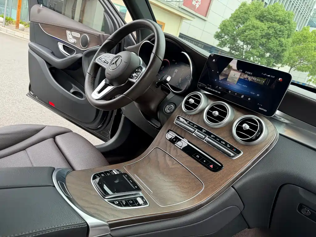 Mercedes-Benz GLC 2022 — фото 15