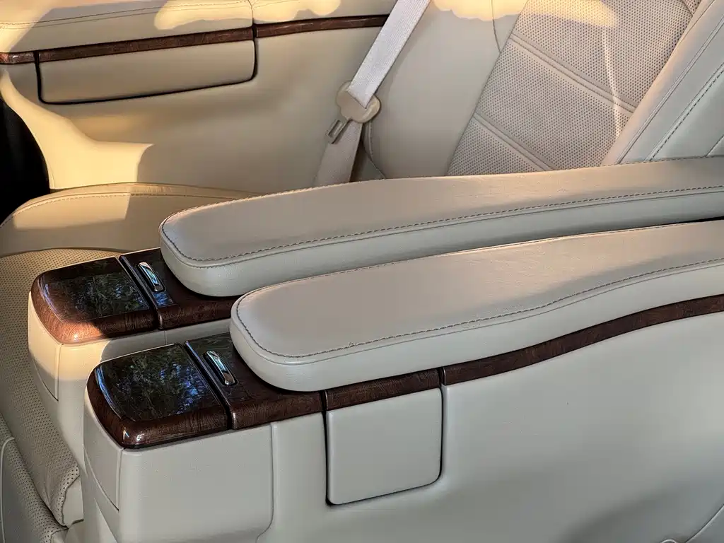 Toyota Alphard 2018 — фото 13
