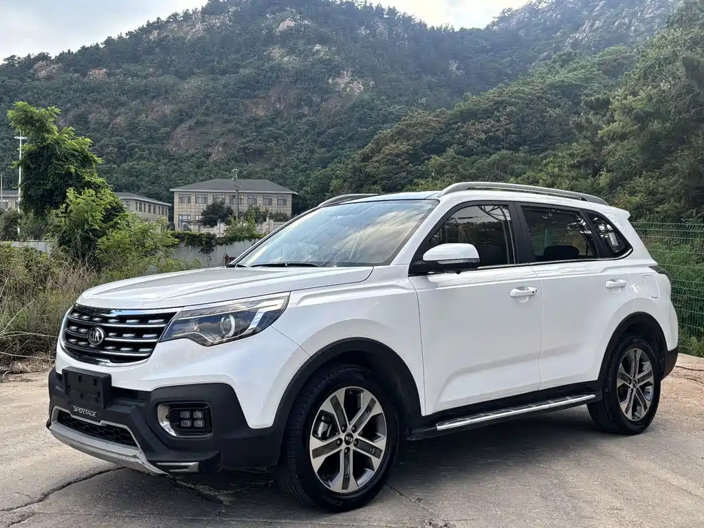 Kia Sportage 2021 — фото 1