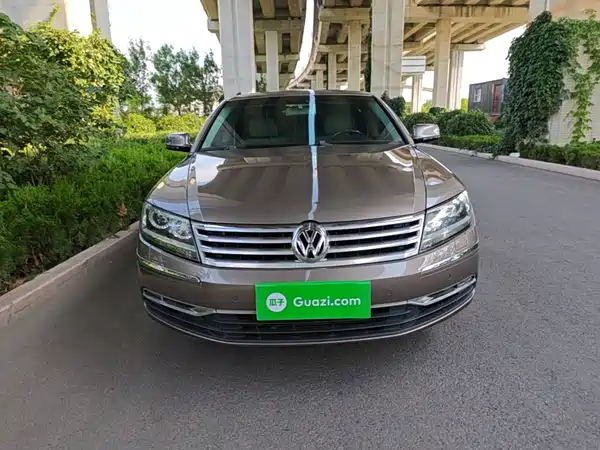 Volkswagen Phaeton 2015