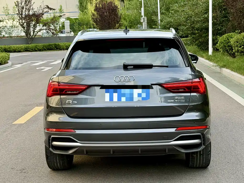 Audi Q3 2022 — фото 11
