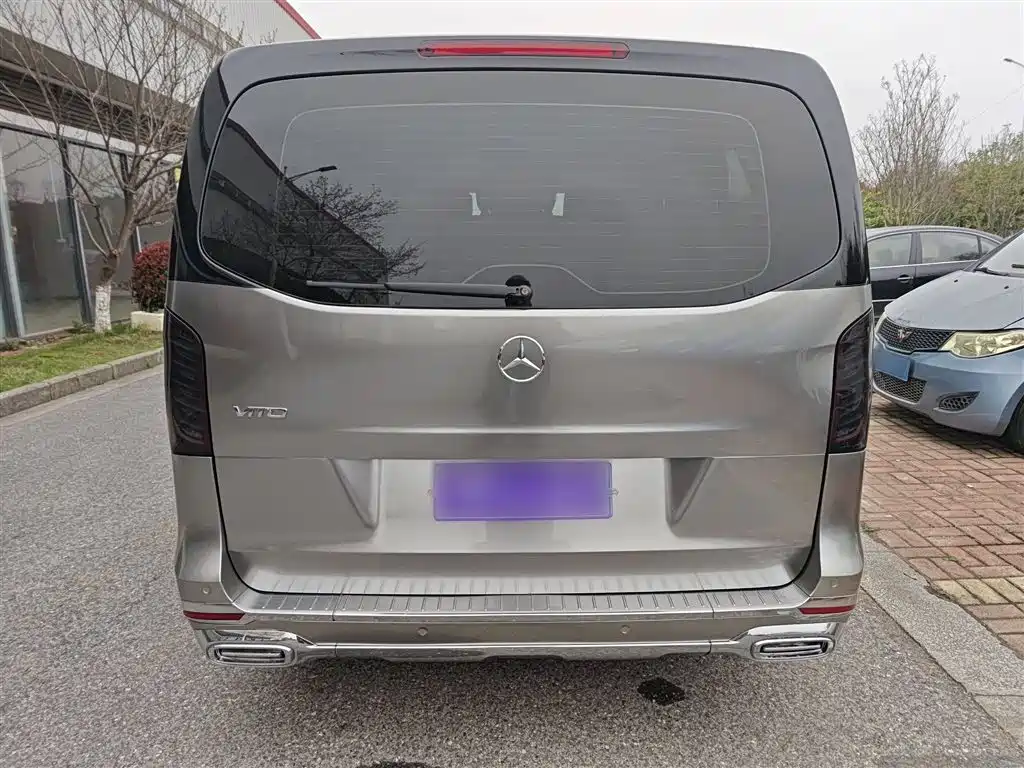 Mercedes-Benz Vito 2022 — фото 6