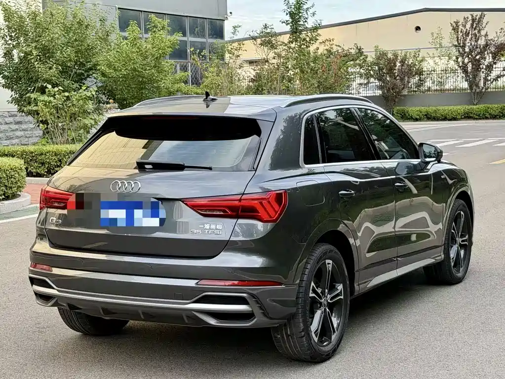 Audi Q3 2022 — фото 12