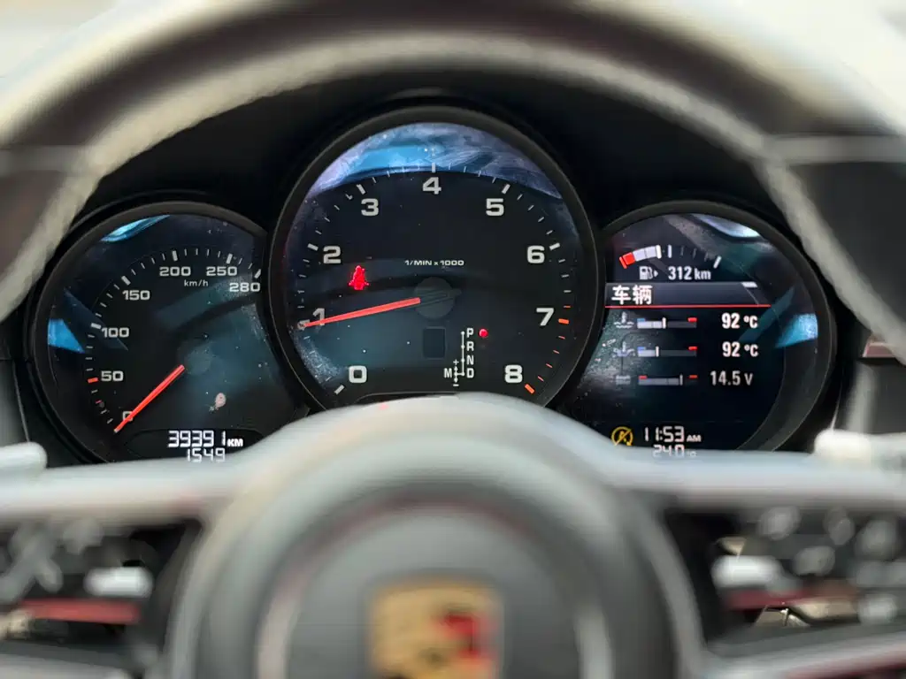Porsche Macan 2021 — фото 13