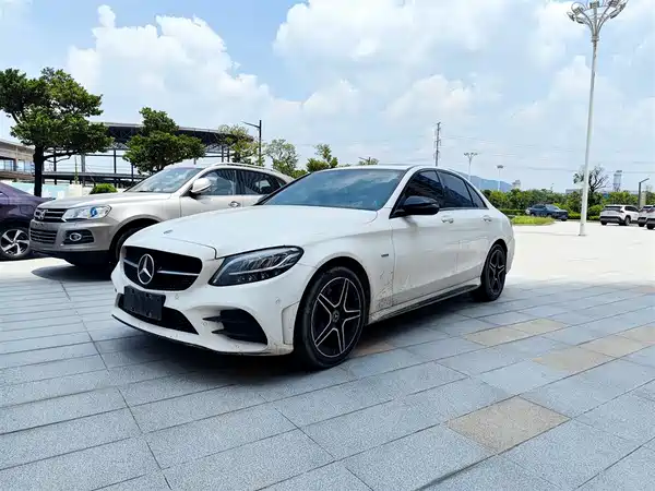 Mercedes-Benz C-Class 2021