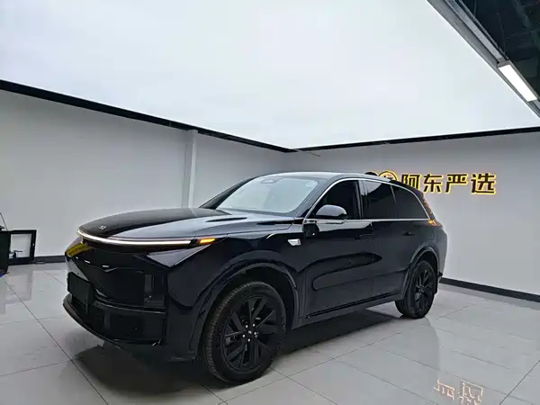 Li Auto L8 2024