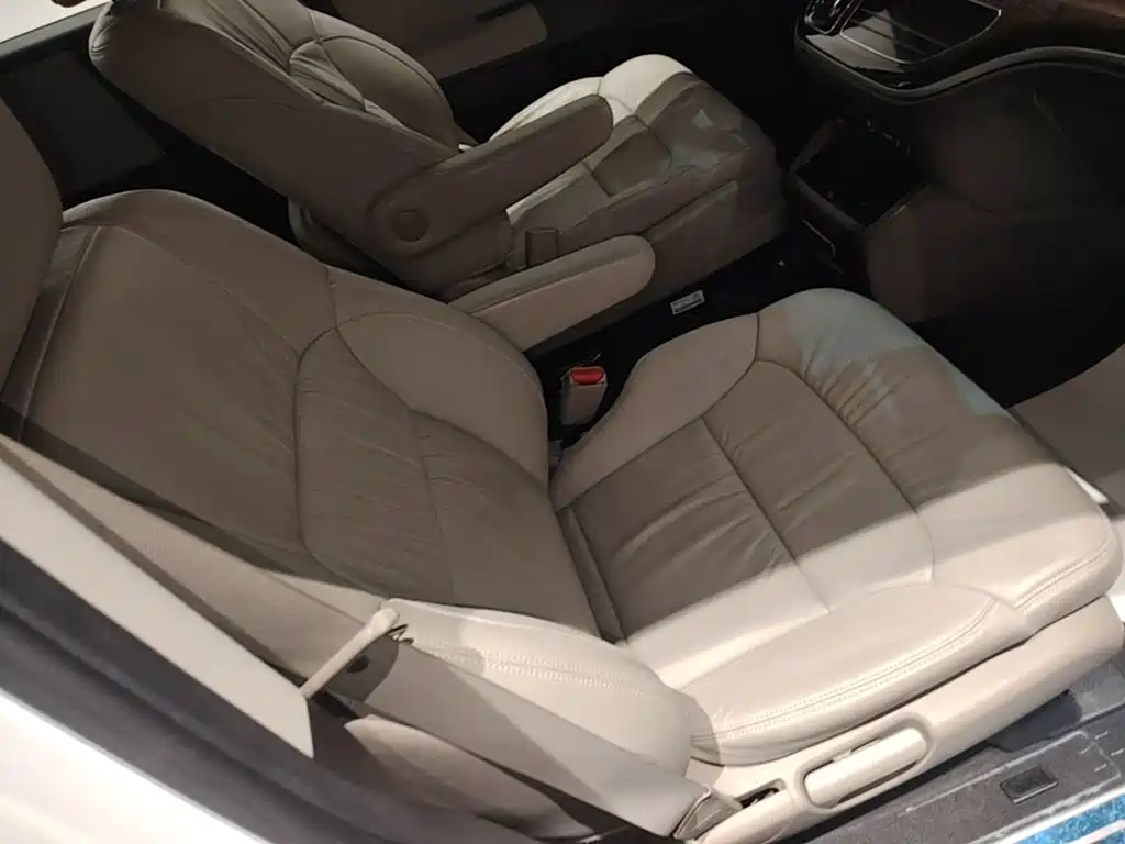 Honda Odyssey 2018 — фото 25