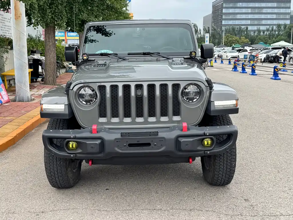 Jeep Wrangler 2019 — фото 2