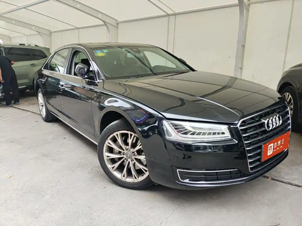 Audi A8 2015 — фото 2