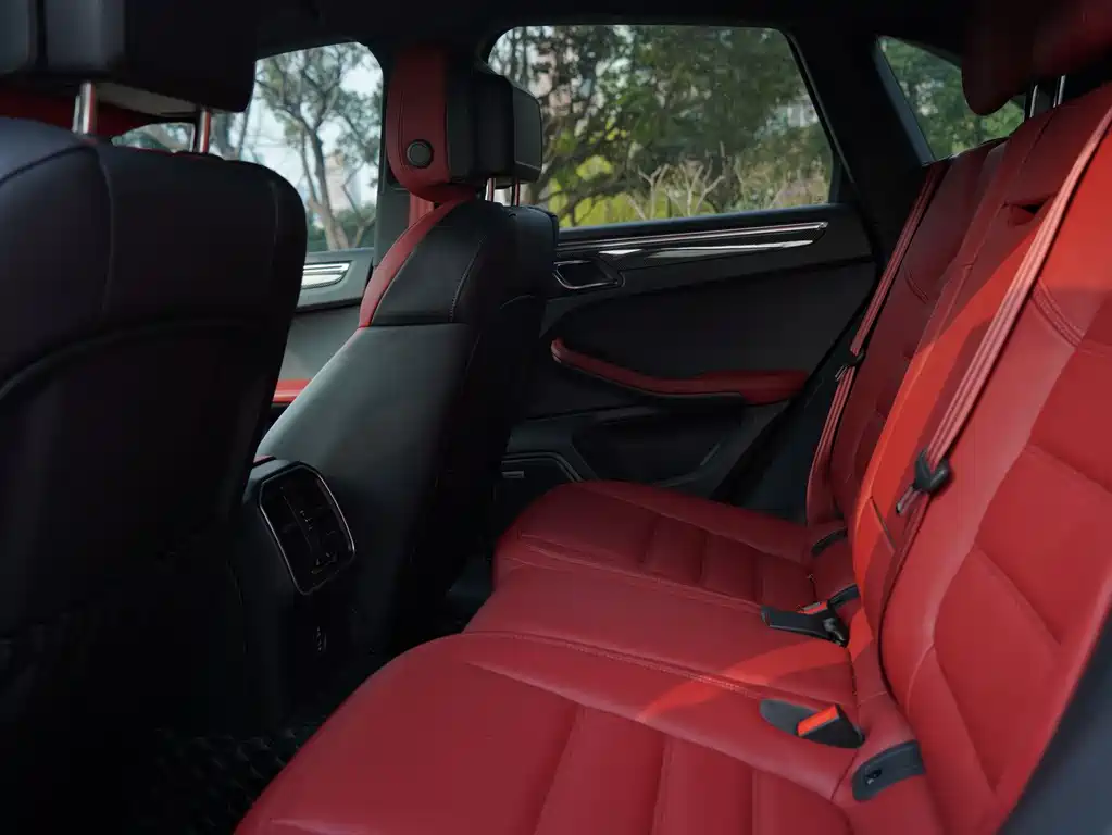 Porsche Macan 2023 — фото 10
