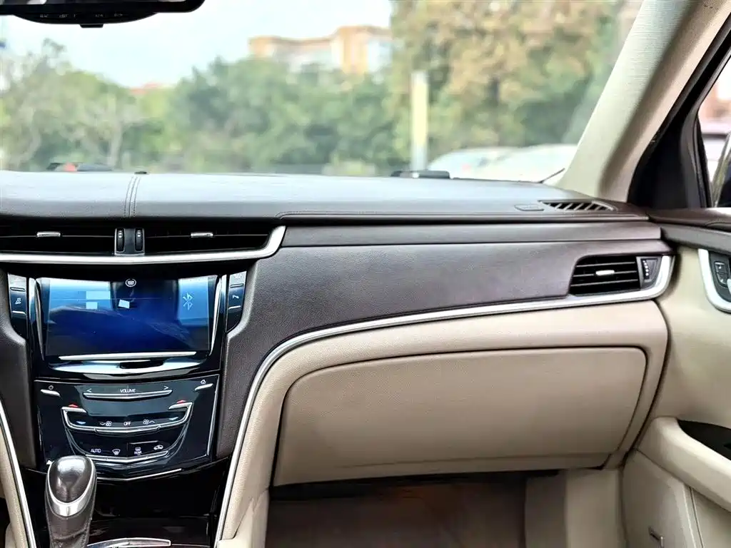 Cadillac XTS 2013 — фото 5
