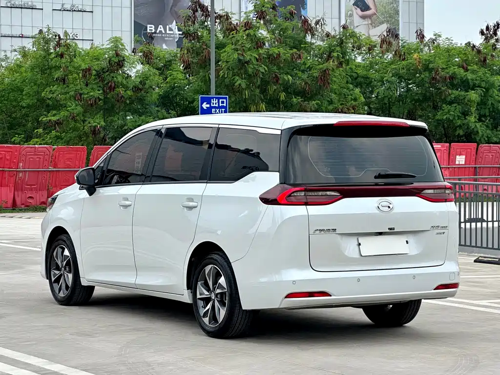 GAC Motor Trumpchi M6 2024 — фото 6