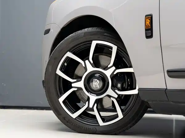 Rolls-Royce Cullinan 2023