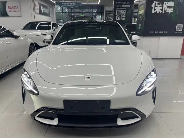 Xiaomi SU7 2024
