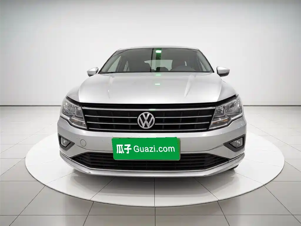 Volkswagen Jetta 2018 — фото 2