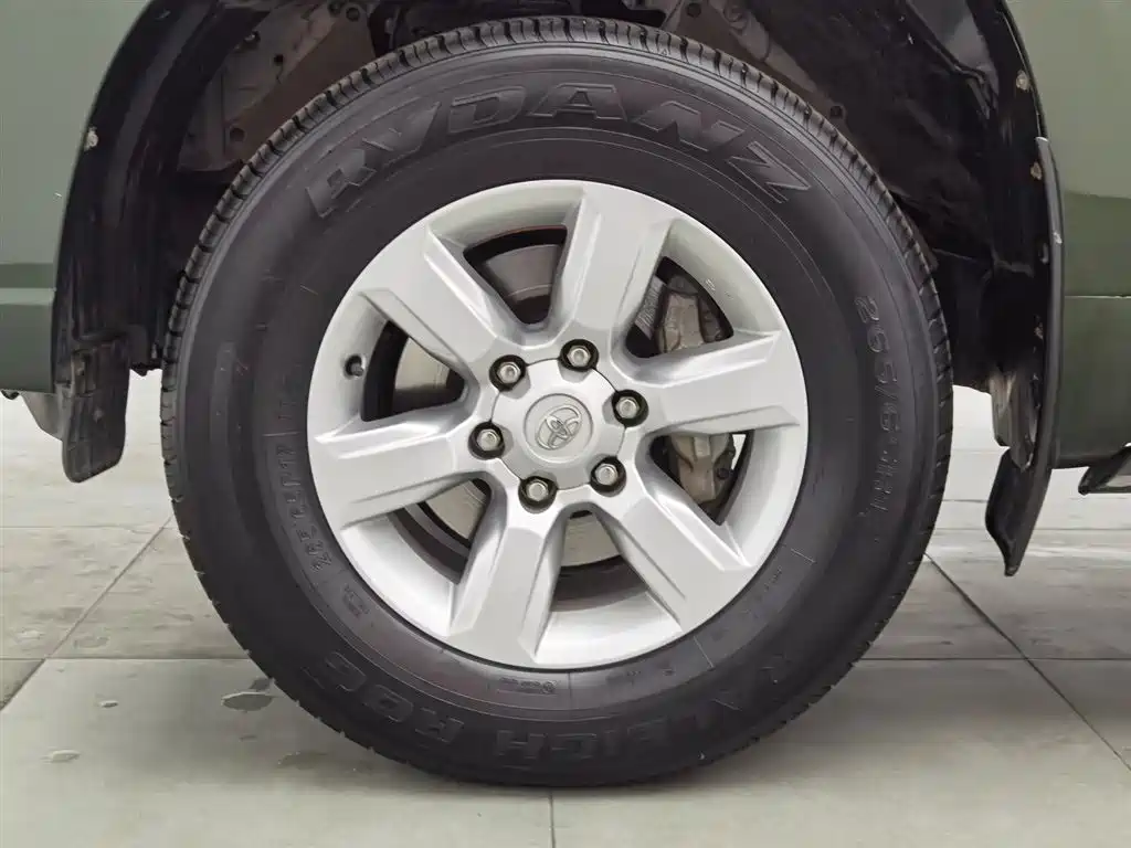 Toyota Prado 2017 — фото 17