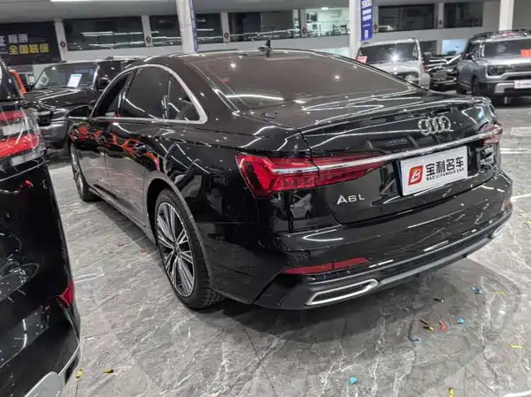 Audi A6L 2022