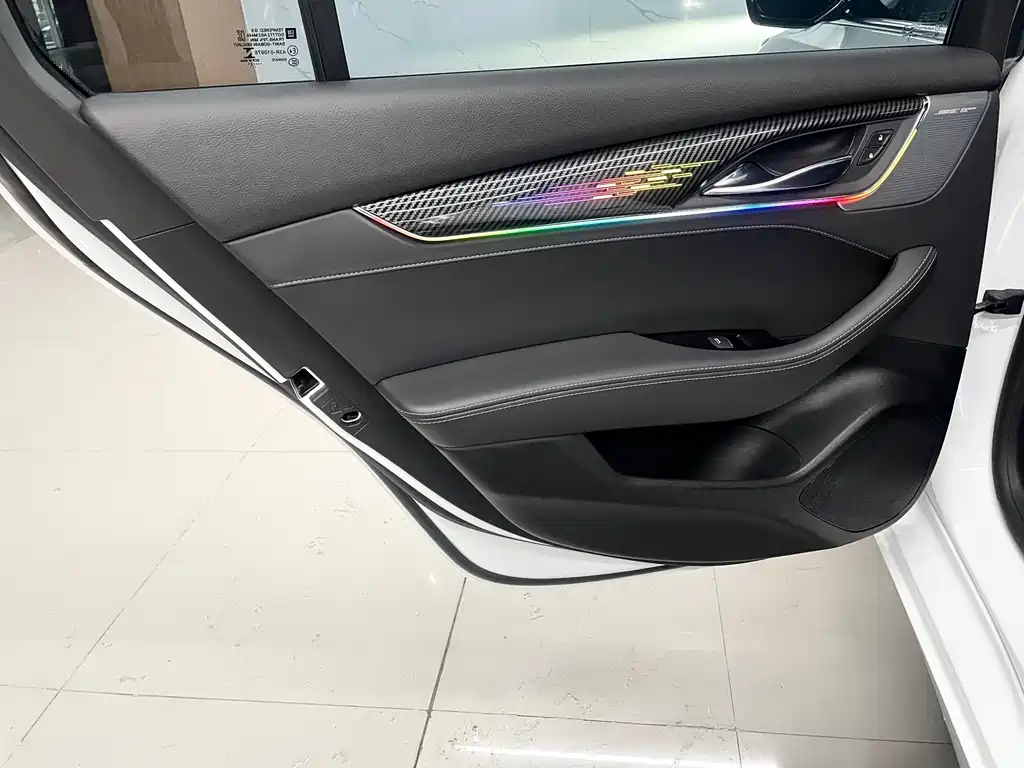 Cadillac CT5 2021 — фото 14