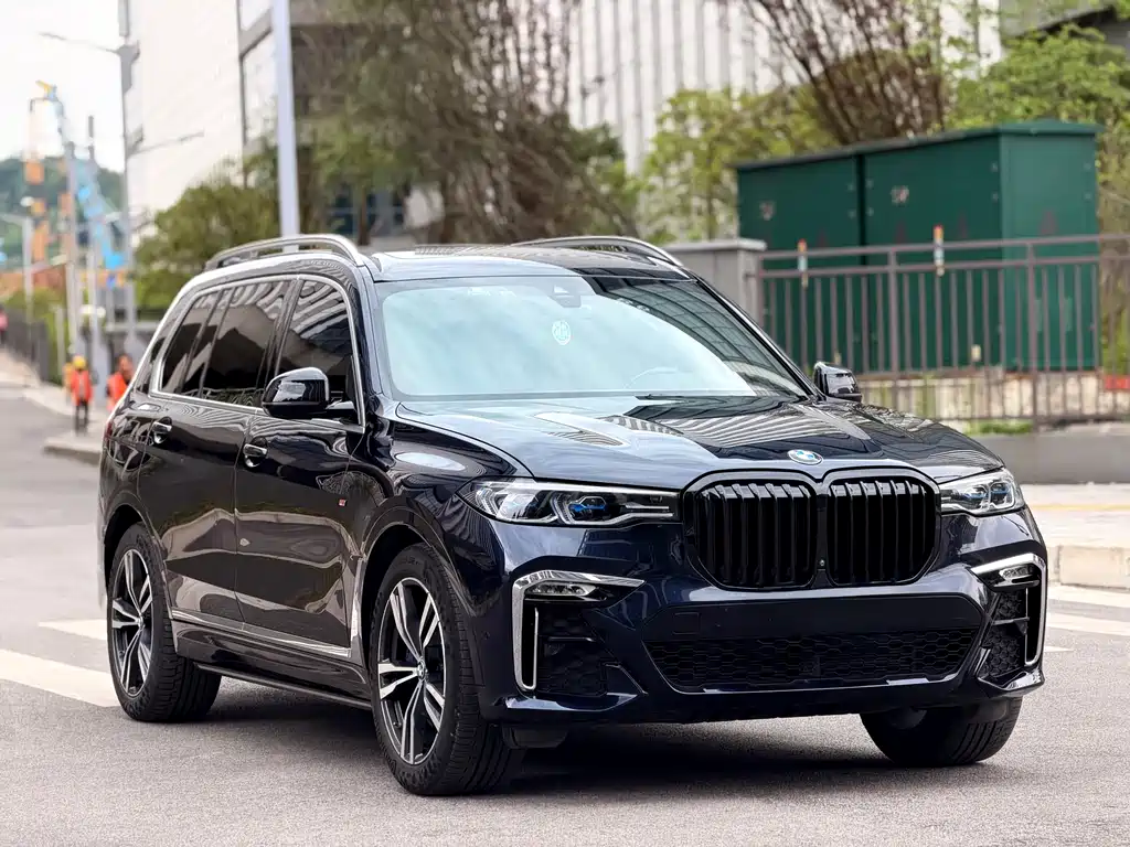 BMW X7 2022
