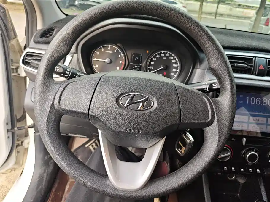 Hyundai Verna 2019 — фото 15