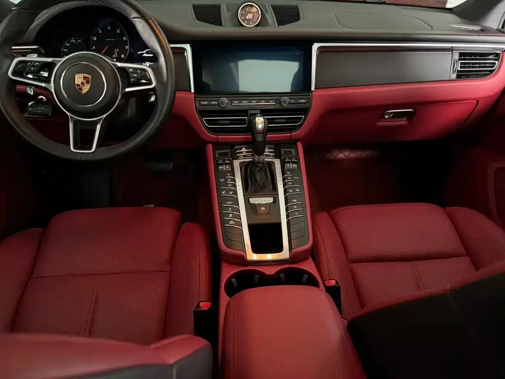 Porsche Macan 2021 — фото 11