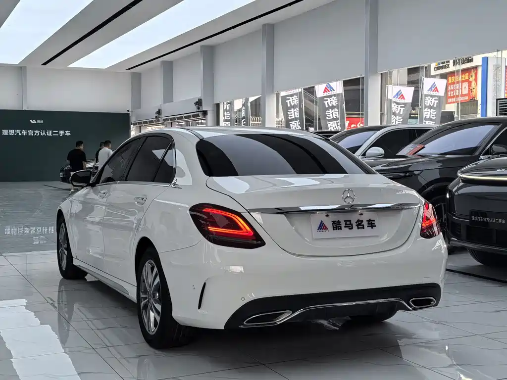 Mercedes-Benz C-Class 2020 — фото 12