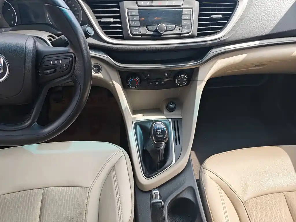 Buick Excelle GT 2017 — фото 8