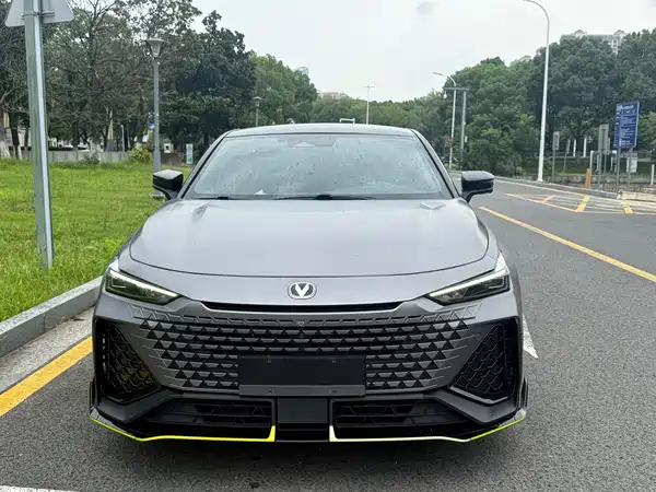 Changan UNI-V 2023