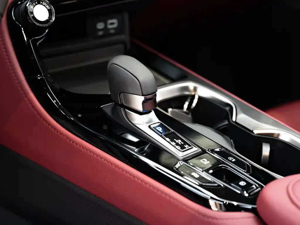 Lexus NX 2023 — фото 15