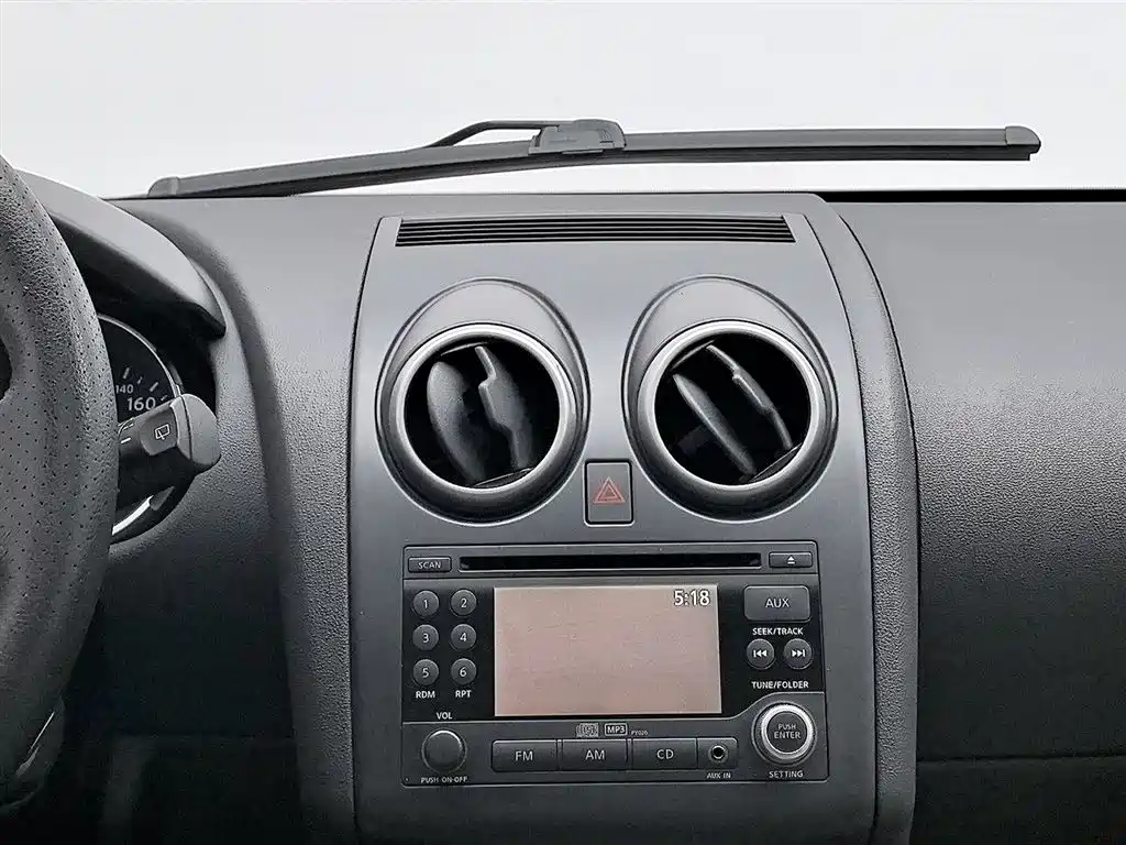 Nissan Qashqai 2010 — фото 12
