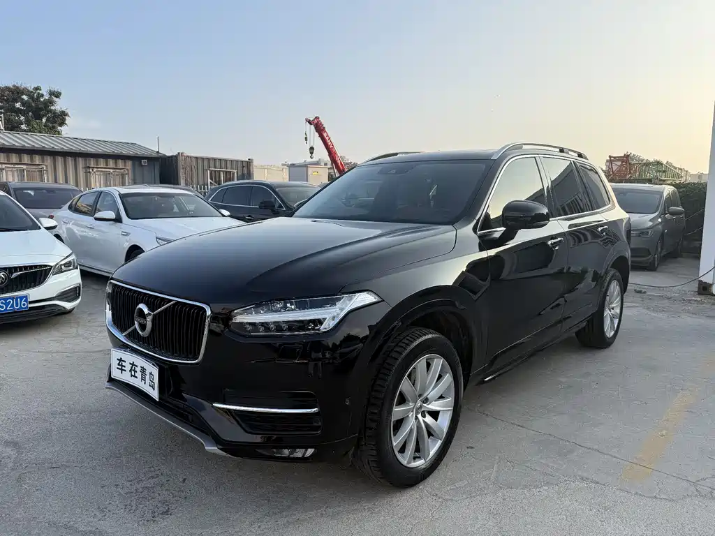 Volvo XC90 2016 — фото 1