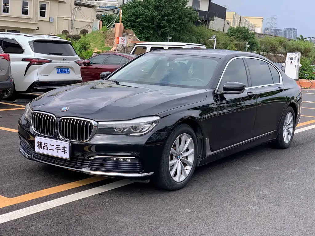BMW 7 Series 2016 — фото 1