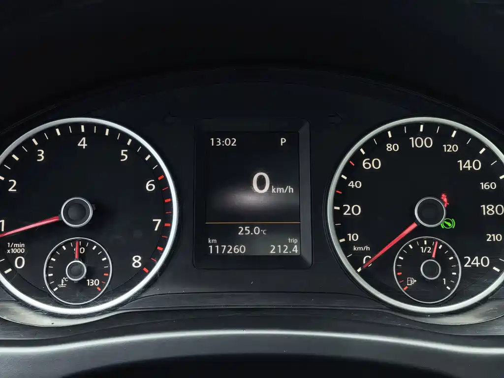 Volkswagen Tiguan 2015 — фото 18